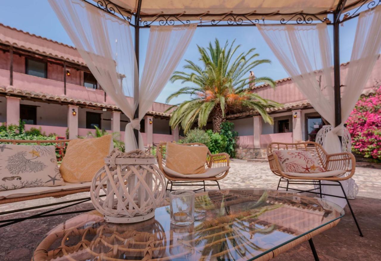 Il Monastero Hotel Geremeas Ngoại thất bức ảnh