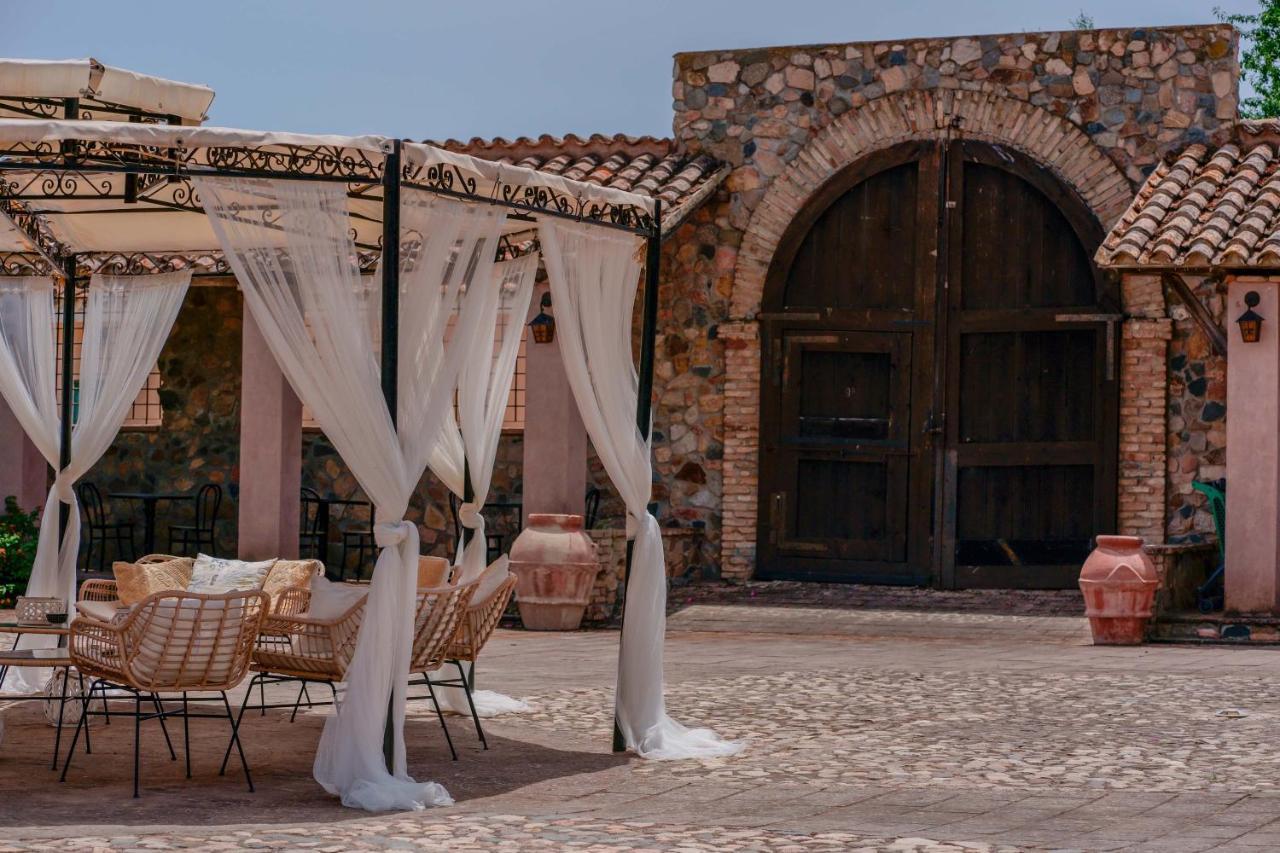 Il Monastero Hotel Geremeas Ngoại thất bức ảnh
