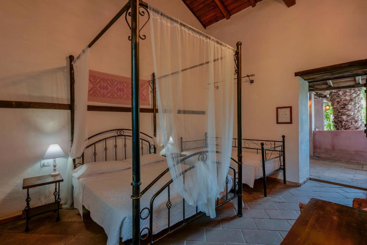 Il Monastero Hotel Geremeas Ngoại thất bức ảnh