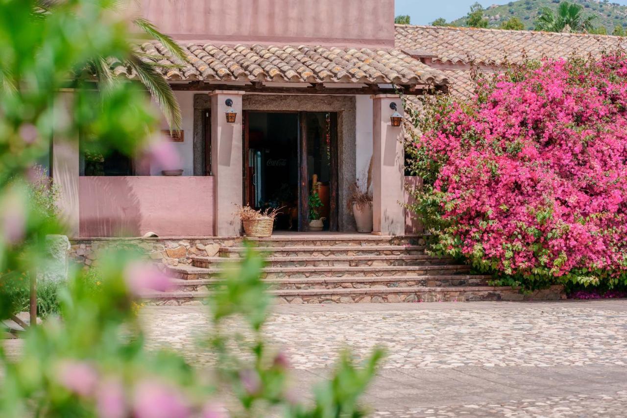 Il Monastero Hotel Geremeas Ngoại thất bức ảnh